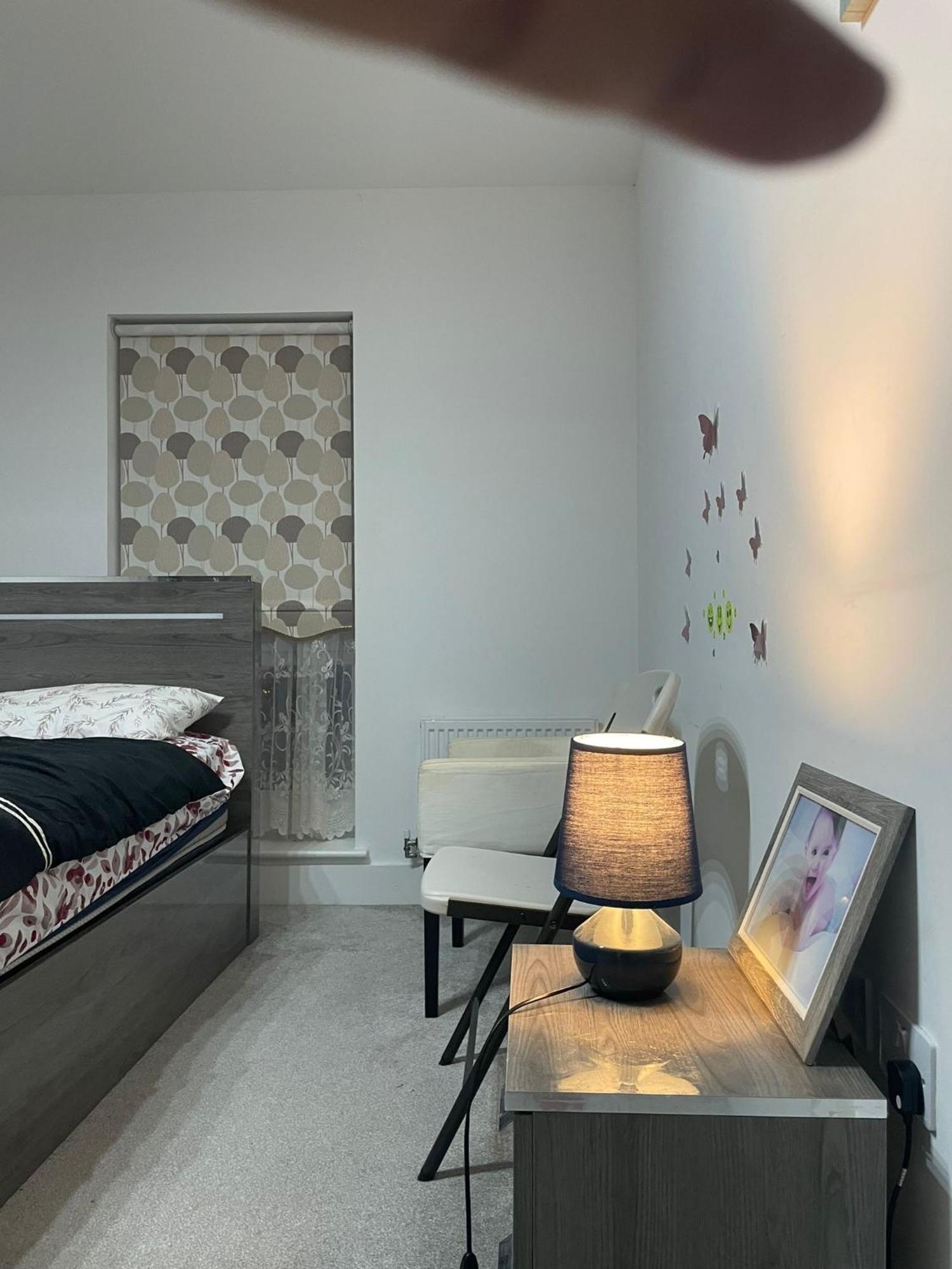 Rendezvous Apartment Ромфорд Екстериор снимка